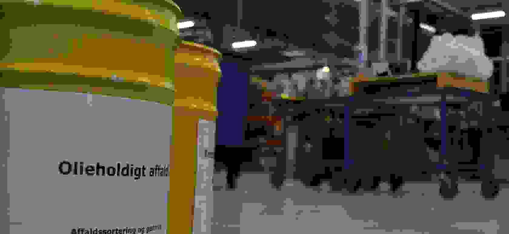 Affaldssortering af olieholdigt affald