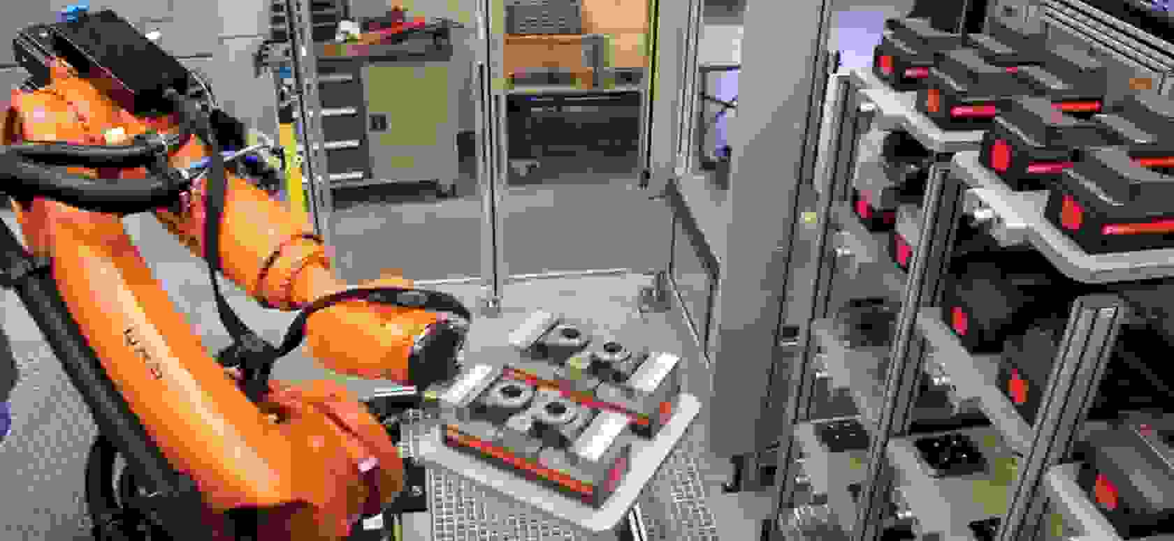 QRS - Quality Robot Systems i BJ-Gear fabrik